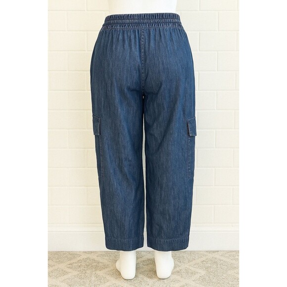 Free Assembly Women’s Chambray Cargo Pants Medium Blue 100% Cotton Pull On Crop - Picture 2 of 9